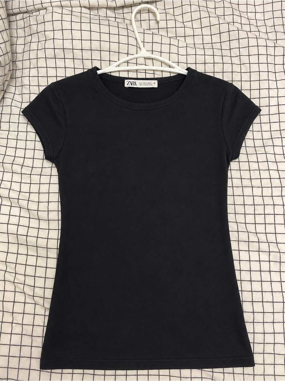Zara Short Sleeve Crewneck Tee